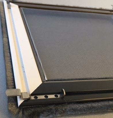 Voorzethor met pinnen